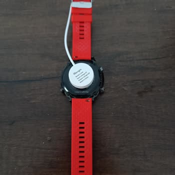 Satın Aldığım Akıllı Saat Şarj Olmuyor Ve Müşteri Hizmetlerinden Destek Alamıyorum