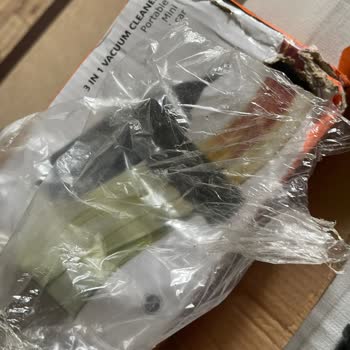 Aldığım Mini Süpürge Hasarlı Ve Kullanılmış Çıktı Firma Ulaşılmıyor