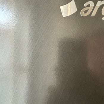 Yeni Alınan Buzdolabında Kapakta Sürekli Boya Akması Sorunu