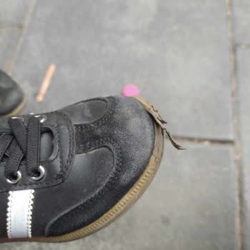 Kısa Sürede Deforme Olan Ayakkabı Ve Reddedilen İade Talebi