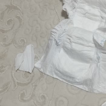 Molfix 5 Numara Bezlerde Yapışkanlı Kenarların Kopması Mağduriyet Yarattı