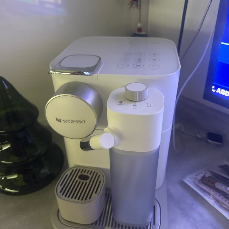 Nespresso Kahve Makinesinde Sürekli Silikon Kokusu Ve Acılık Sorunu