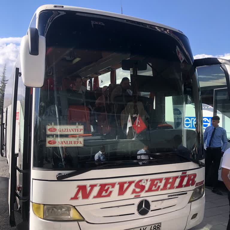 Bakimsiz Ve Kirli Otobüsle Hayal Kırıklığına Uğradım