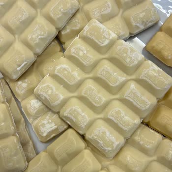 Nestle Beyaz Çikolata Ürünlerinde Renk Değişikliği Ve Bozulma Sorunu