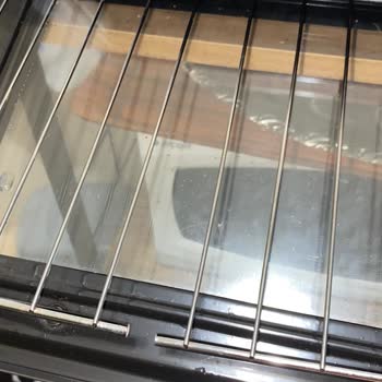 Mini Fırında Aniden Kırılan Tel Ciddi Güvenlik Riski Oluşturdu