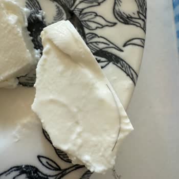 İçim Süzme Peynirde Çıkan Kıl Nedeniyle Hayal Kırıklığı Yaşadım