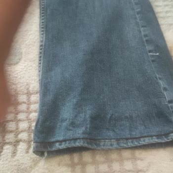 Bershka Pantolon İlk Kullanımda İnceldi, Mağaza Çözüm Sunmuyor