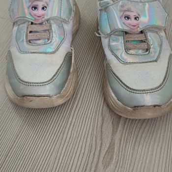 Çocuk Ayakkabısında Kısa Sürede Yırtılma Ve Mağazadan Çözüm Alamama