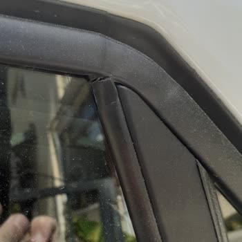 Jeep Renegade Ön Cam Fitilinin Kronik Arızası Ve Yetersiz Servis Desteği