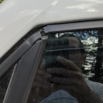 Jeep Renegade Ön Cam Fitilinin Kronik Arızası Ve Yetersiz Servis Desteği