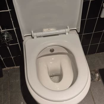 Coffy Kordon Şubesinde Tuvalet Hijyeni Büyük Sorun Yaratıyor