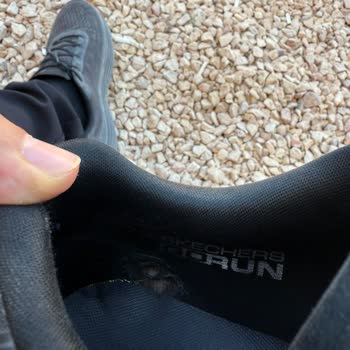 Kısa Sürede Bozulan Ayakkabı Ve Yetersiz Müşteri Hizmeti