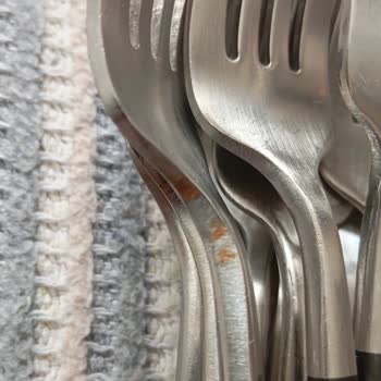 Jumbo Paslanmaz Çelik Çatal Bıçak Seti Kısa Sürede Paslandı!