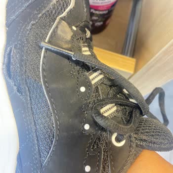 Kısa Süreli Kullanımda Skechers Ayakkabıda Açılma Ve Garanti Reddi