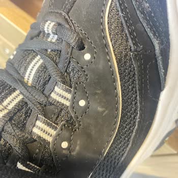 Kısa Süreli Kullanımda Skechers Ayakkabıda Açılma Ve Garanti Reddi