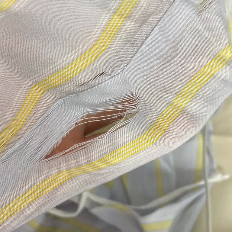 İkinci Giyimde Deforme Olan Gömlek Ve Olumsuz Müşteri Hizmetleri Deneyimi