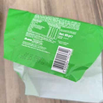 Ülker Aldığım Çikolatanın Üzerinde Beyazlamalar Var, Para İadesi Talep Ediyorum