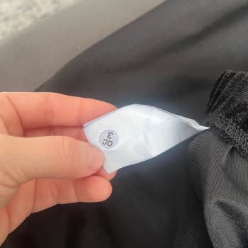 Penti Pijama Takımının Boyası Vücuda Ve Koltuğa Geçti, Hayal Kırıklığı Yaşadım