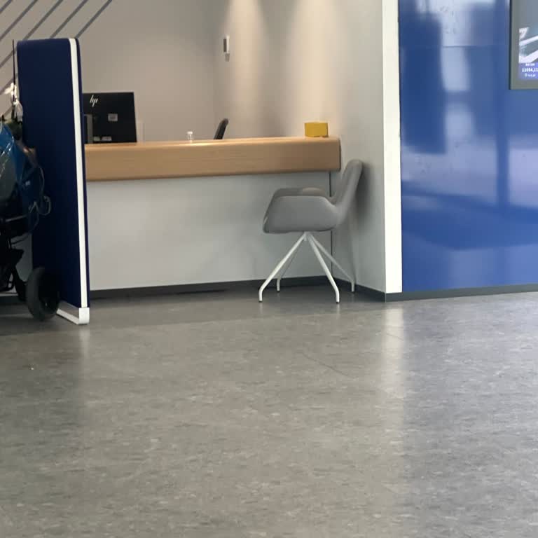 Yoğunluk Ve Personel Eksikliği Nedeniyle Uzun Süre Sıra Beklemek Zorunda Kaldım