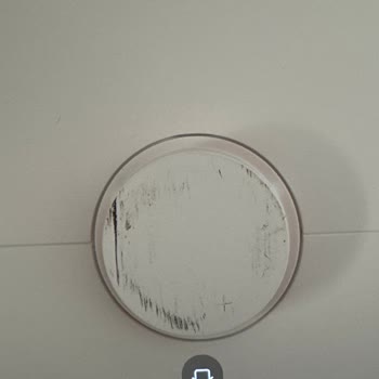 Yeni Alınan Robot Süpürgenin Kapağında Çiziklerle Teslim Edilmesi Mağduriyet Yarattı