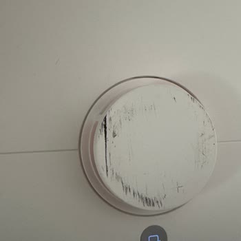 Yeni Alınan Robot Süpürgenin Kapağında Çiziklerle Teslim Edilmesi Mağduriyet Yarattı