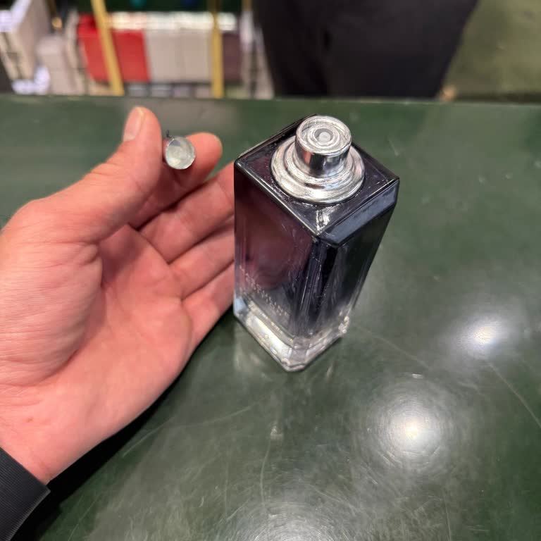 Satın Aldığım Parfümün Başlığı Arızalandı, Değişim Talebim Reddedildi