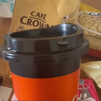 Cafe Crown Kırık Bardak