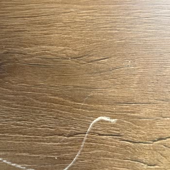 Montajda Kırık Çıkan Ve Kolayca Zarar Gören Laminat Parke Hayal Kırıklığı