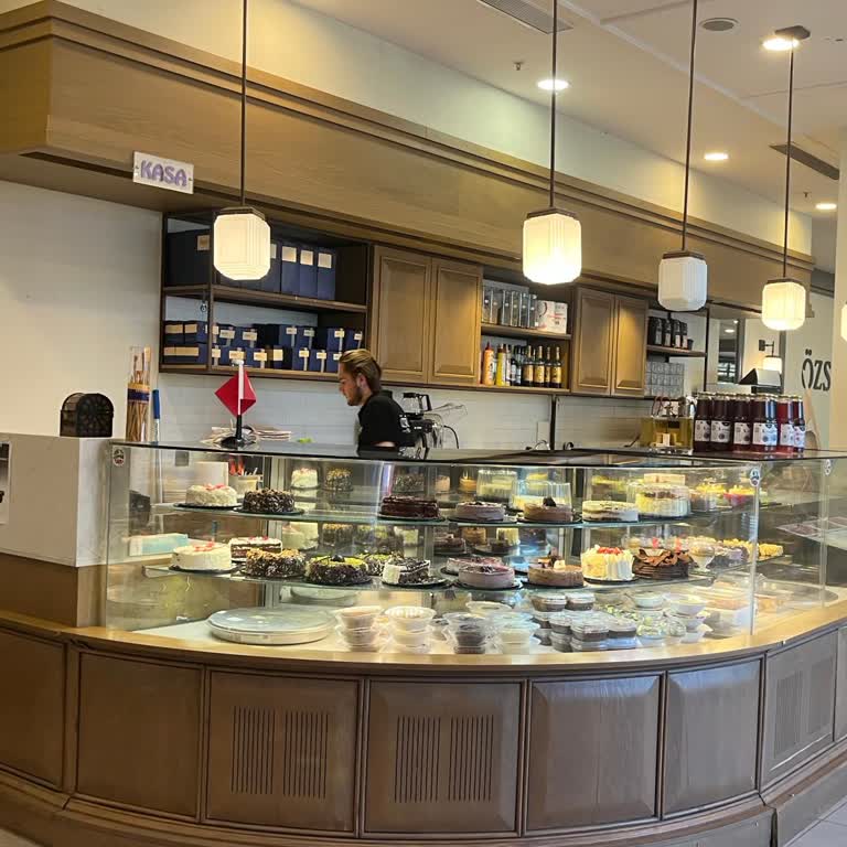 Hamile Müşteriye Skandal Muamele: Özsüt’te Ayrımcılık Ve Hayal Kırıklığı