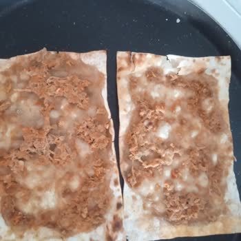 BİM'den Aldığım Donmuş Etli Ekmek Beklenenden Farklı Tattaydı