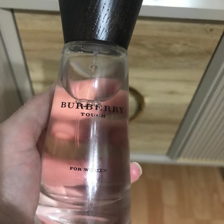 Perfume Burberry Touch no tiene aroma, solicito solución