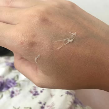 Sensodyne Whitening Toothpaste Caused White Strands in Mouth