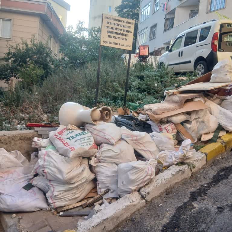 Şişli Belediyesi'nin Tadilat Atıkları Ve Temizlik Sorununa Duyarsızlığı