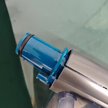 Philips Dikey Süpürge Kullanım Sırasında Aniden Parçası Kırıldı