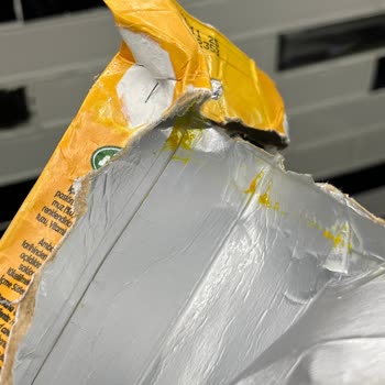 Sütaş Muzlu Süt Ambalajında Leke Ve Kötü Koku İle Yabancı Madde Sorunu Yaşadım