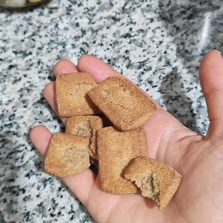 Hünnap Doğal Yaşam Ürünleri Bebek Bisküvisinde Fare Kemirilmiş Gibi Oyuklar