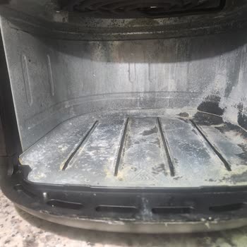 Philips Airfryer'da Erime Ve Paslanma Sorunu, Garanti Kapsamı Dışı Yanıt