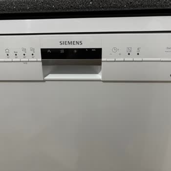 Garanti Kapsamında Değişen Panel Tekrar Çatladı, Kalıcı Çözüm Sunulmuyor