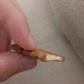 Aldığım Bisküvide Yanık Tat Ve Renk Sorunu Yaşadım