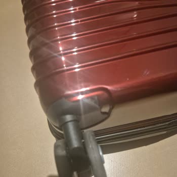 Uçuş Sonrası Bavulumun Tekerleği Parçalandı, Mağduriyetimin Giderilmesini Talep Ediyorum