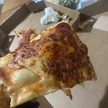 Soğuk Ve Bayat Pizza, Yetersiz Müşteri Hizmeti: Ücret İadesi Talebim