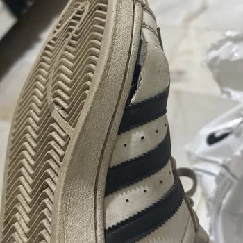 Adidas Superstar Ayakkabıda Erken Renk Solması ve Patlama Mağduriyeti