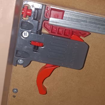 Çekmece Rayının Kırılan Parçası İçin Yedek Parça Bulunamıyor, Mağduriyet Yaşıyorum