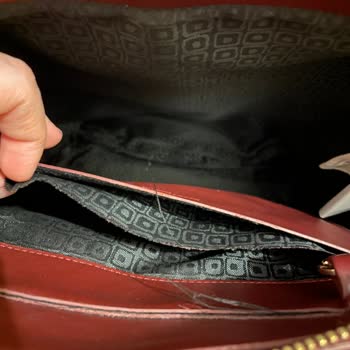 Aldığım Çanta Kısa Sürede Deforme Oldu, Müşteri Hizmetleri Yanıt Vermiyor