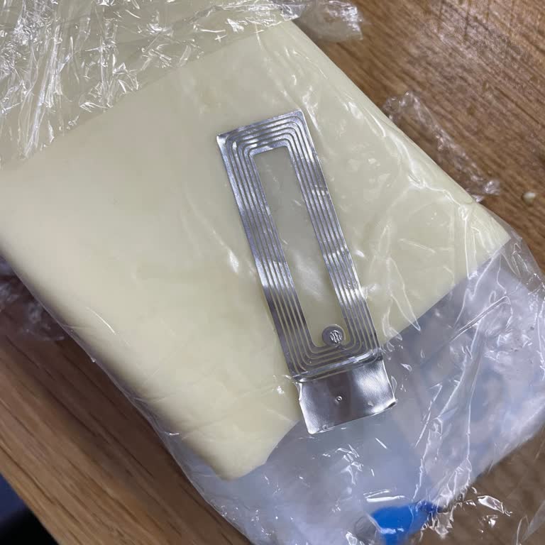 Kaşar Peynirinin Ambalajında Metal Parça Buldum Güvenim Sarsıldı