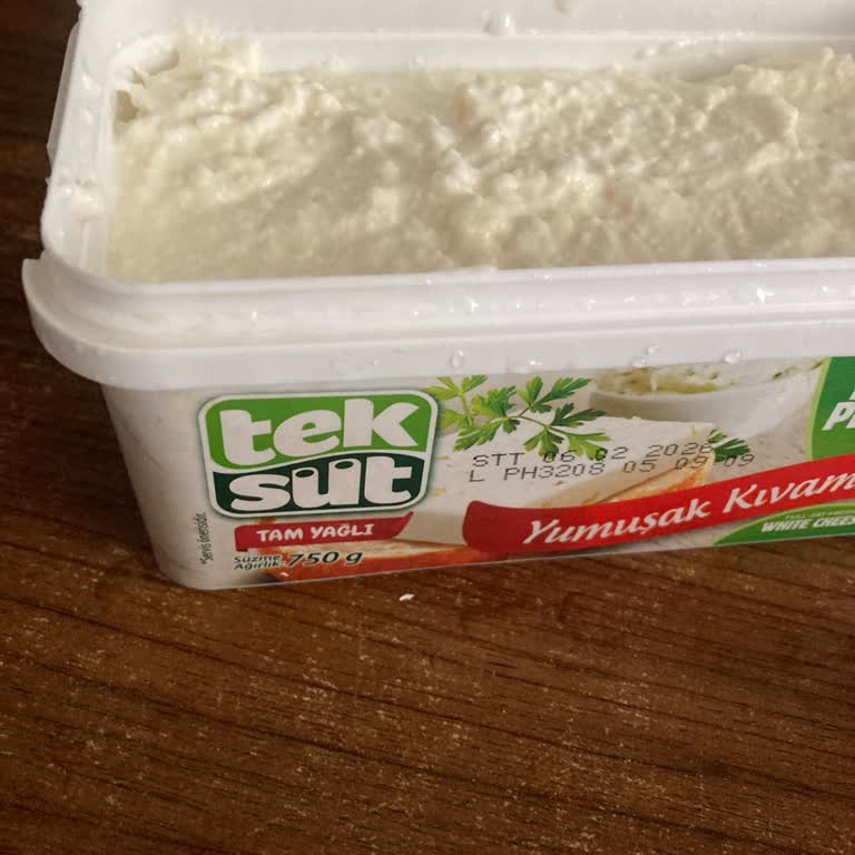 Teksüt Peynirde Son Kullanma Tarihine Rağmen Ekşi Ve Bozuk Tat