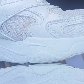 Kısa Sürede Deforme Olan Ayakkabıya Değişim Veya İade Yapılmadı