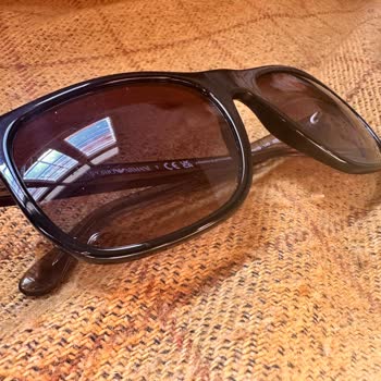 Yanıltıcı Bilgiyle Satılan Gözlükte Cam Çizilmesi Mağduriyeti