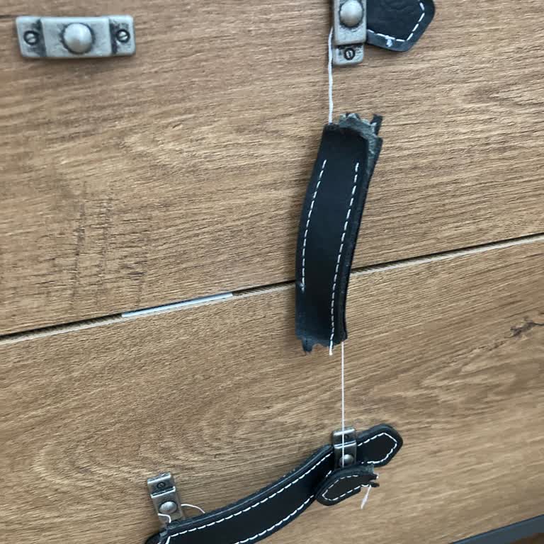 Alfemo TV Ünitesi Ve Dolaplarda Sürekli Kulp Kopması, Çözüm Sunulmuyor