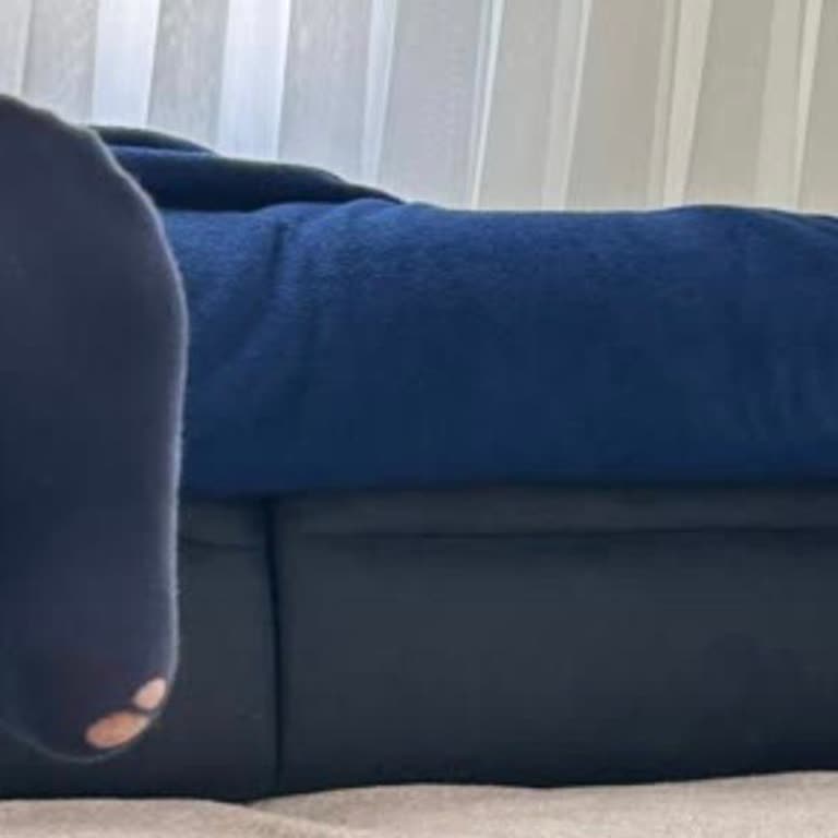 Crocs Terlik Çoraplarımı Deliyor, Mağdurum!